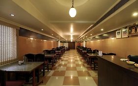 Oyo Flagship 8128 Hotel Valli Paradise